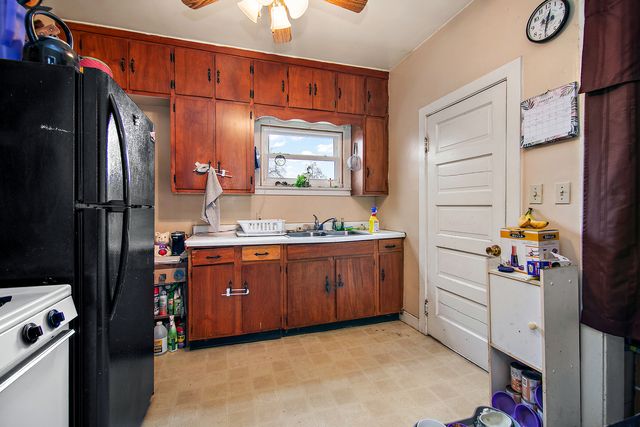 810 S 4th Avenue, Kankakee, IL 60901