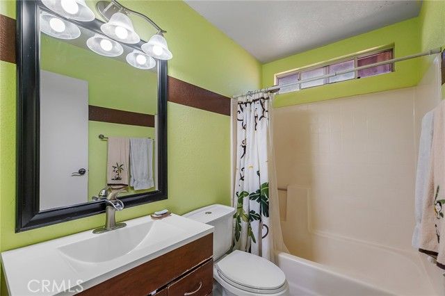 6411 Mountain View, Joshua Tree, CA 92252