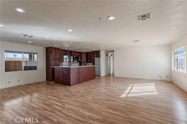 6411 Mountain View, Joshua Tree, CA 92252