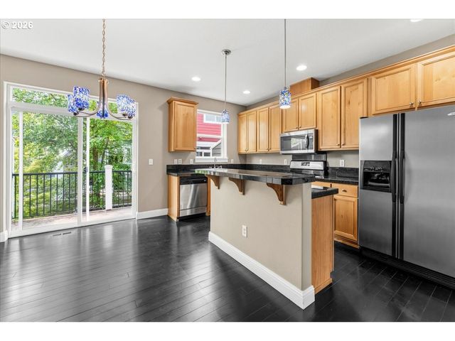 876 Nw COUNCIL Dr, Gresham, OR 97030