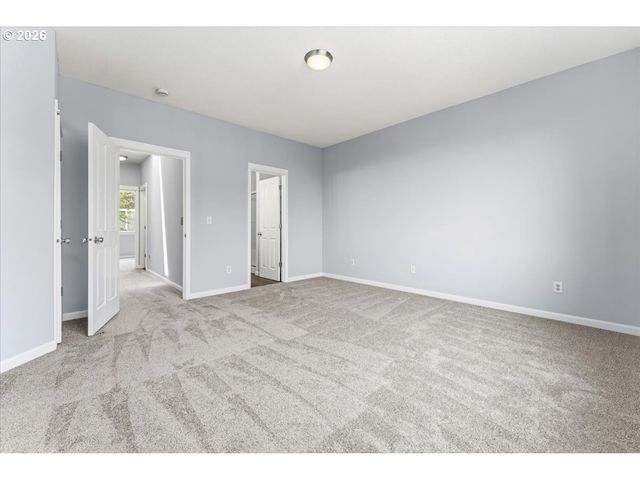 876 Nw COUNCIL Dr, Gresham, OR 97030