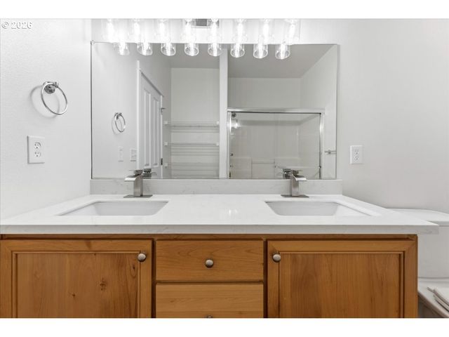 876 Nw COUNCIL Dr, Gresham, OR 97030