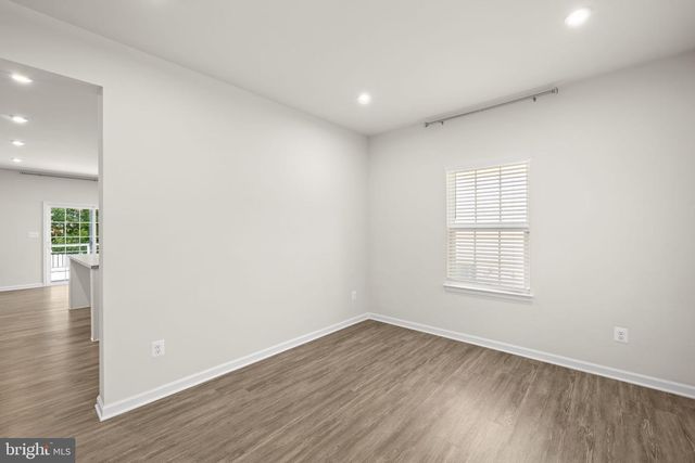 124 BROOKE VILLAGE DR, Fredericksburg, VA 22405