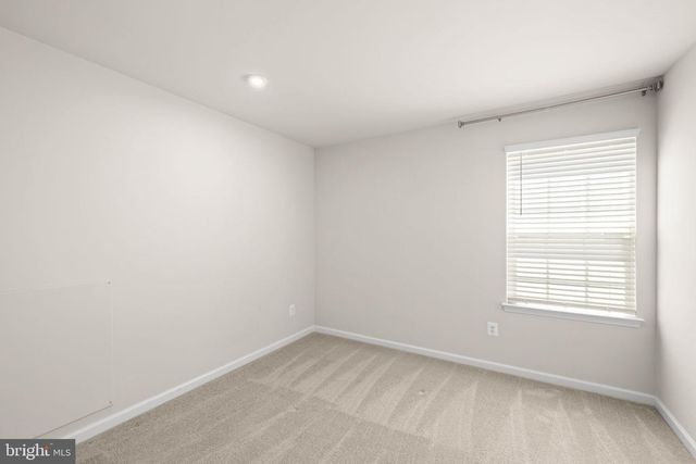 124 BROOKE VILLAGE DR, Fredericksburg, VA 22405