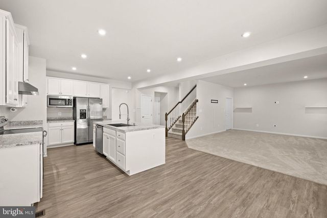 124 BROOKE VILLAGE DR, Fredericksburg, VA 22405