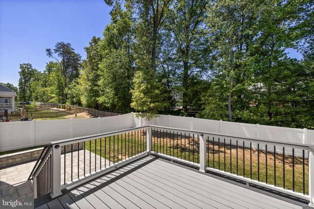 124 BROOKE VILLAGE DR, Fredericksburg, VA 22405