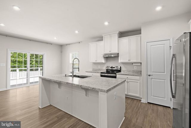 124 BROOKE VILLAGE DR, Fredericksburg, VA 22405