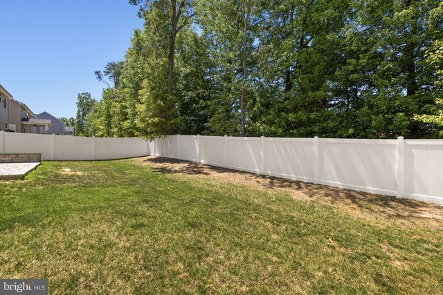 124 BROOKE VILLAGE DR, Fredericksburg, VA 22405