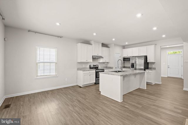124 BROOKE VILLAGE DR, Fredericksburg, VA 22405