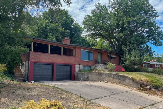 4835 E BURCH CREEK DR, South Ogden, UT 84403