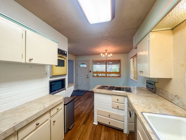 4835 E BURCH CREEK DR, South Ogden, UT 84403