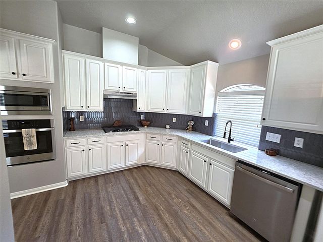 3809 Kimberly Drive, Pearland, TX 77581