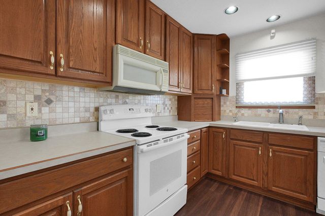 4887 Golden Grove Court, Groveport, OH 43125