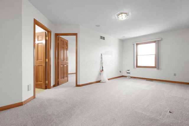 4887 Golden Grove Court, Groveport, OH 43125