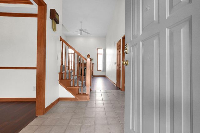 4887 Golden Grove Court, Groveport, OH 43125