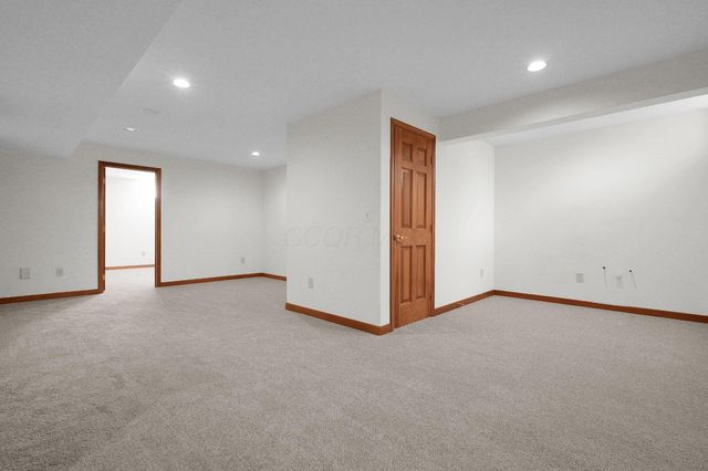 4887 Golden Grove Court, Groveport, OH 43125