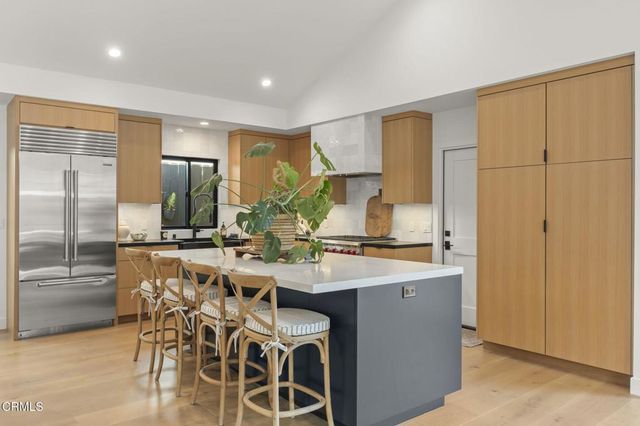 5221 Wavecrest Way, Oxnard, CA 93035