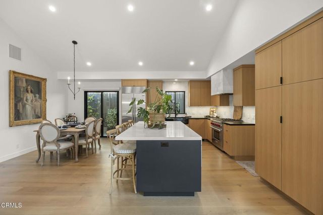 5221 Wavecrest Way, Oxnard, CA 93035