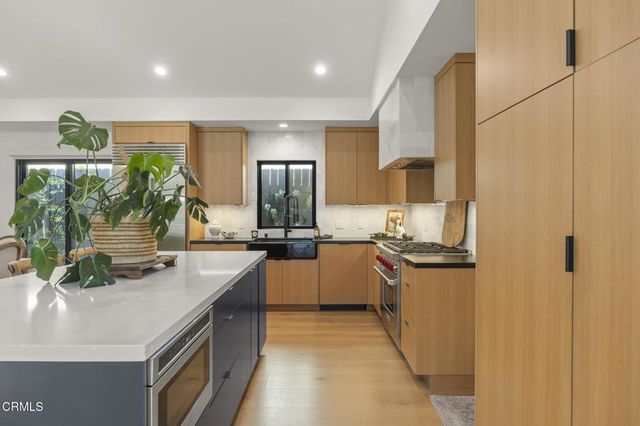 5221 Wavecrest Way, Oxnard, CA 93035