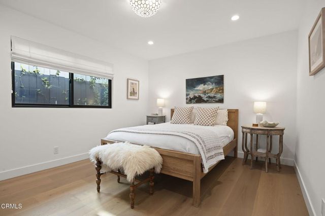 5221 Wavecrest Way, Oxnard, CA 93035