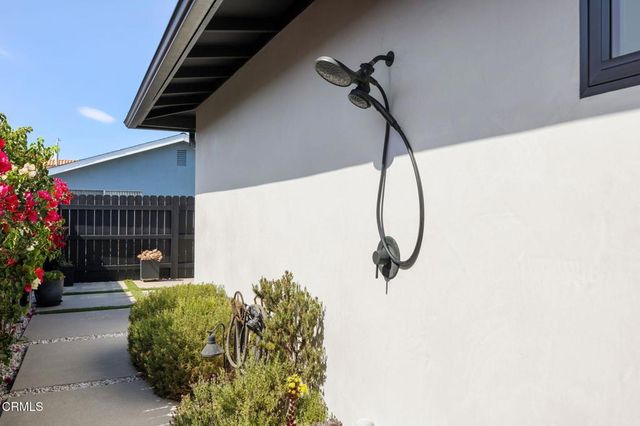 5221 Wavecrest Way, Oxnard, CA 93035