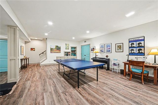 8915 NE 80th Terrace, Kansas City, MO 64158