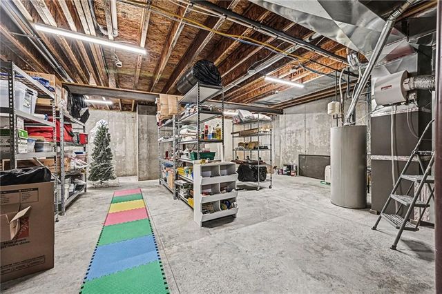 8915 NE 80th Terrace, Kansas City, MO 64158