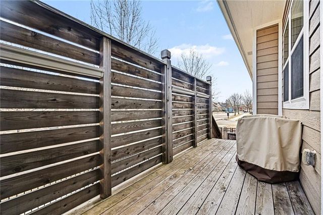 8915 NE 80th Terrace, Kansas City, MO 64158