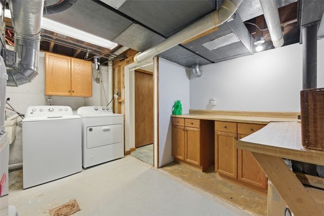 119 Wiltshire Cir, Monroeville, PA 15146