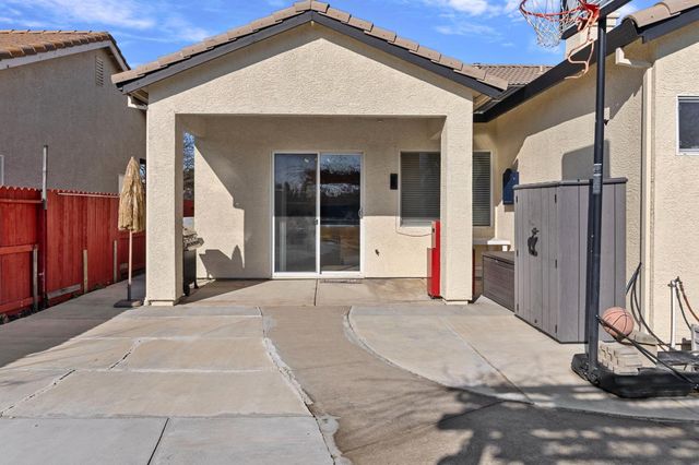 5967 Leonardo Way, Elk Grove, CA 95757