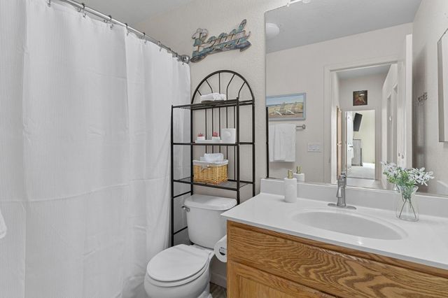 5967 Leonardo Way, Elk Grove, CA 95757