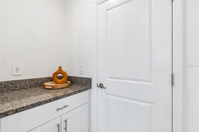 10811 FOWLERS BLUFF COURT, Tampa, FL 33647