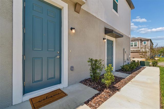 10811 FOWLERS BLUFF COURT, Tampa, FL 33647