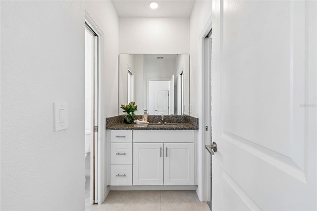 10811 FOWLERS BLUFF COURT, Tampa, FL 33647