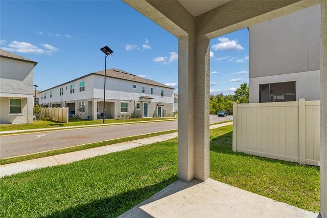 10811 FOWLERS BLUFF COURT, Tampa, FL 33647