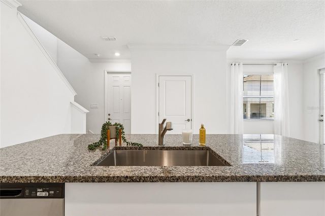 10811 FOWLERS BLUFF COURT, Tampa, FL 33647