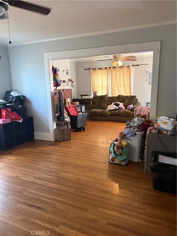 1135 W 95th, Los Angeles, CA 90044