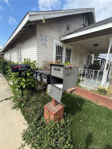 1135 W 95th, Los Angeles, CA 90044