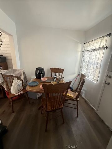 1135 W 95th, Los Angeles, CA 90044
