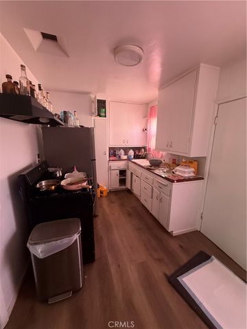 1135 W 95th, Los Angeles, CA 90044