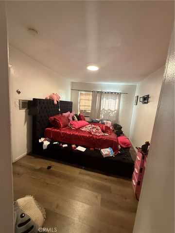 1135 W 95th, Los Angeles, CA 90044