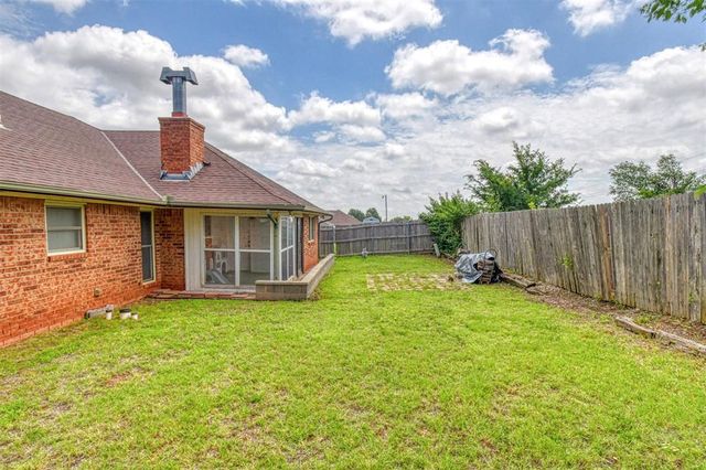 1308 SE 3rd Street, Moore, OK 73160