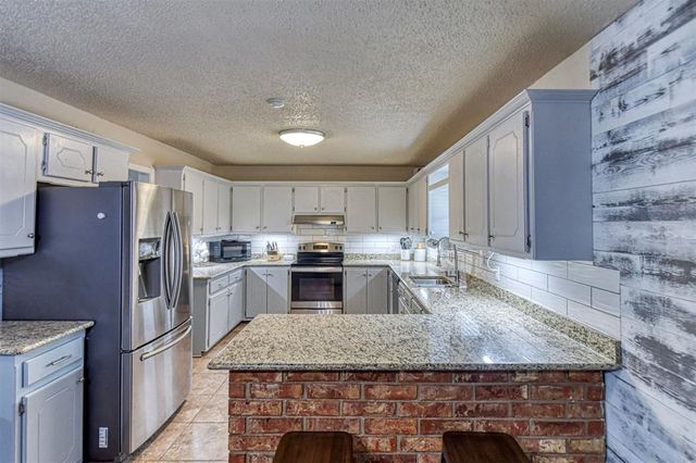 1308 SE 3rd Street, Moore, OK 73160