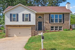 2161 Amadeus Dr, Clarksville, TN 37040