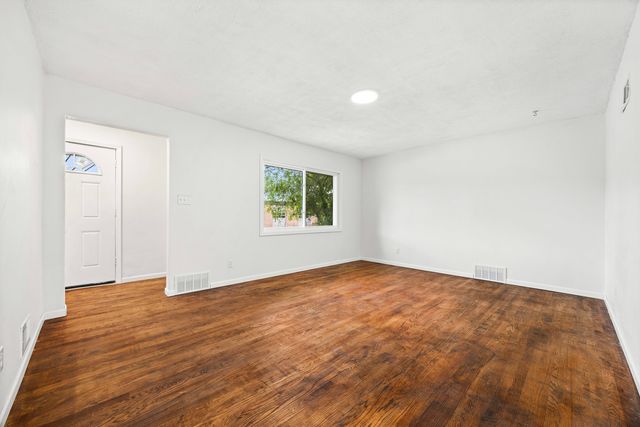 1304 Freeland Avenue, Calumet City, IL 60409