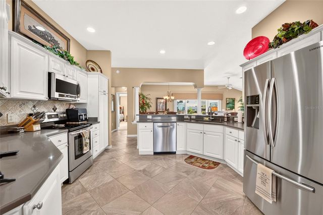 1645 HOLLOW BRANCH WAY, The Villages, FL 32162