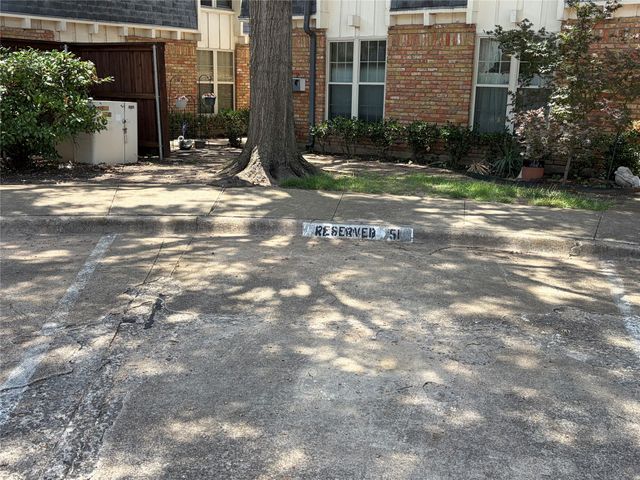 525 W Lookout Drive 122, Richardson, TX 75080