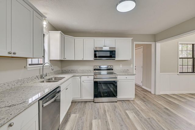 2402 Crystal Court Drive, Augusta, GA 30906