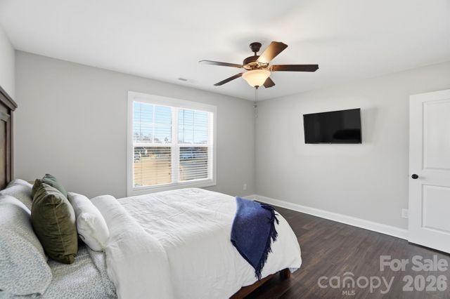 2656 Poplar Cove Drive NW, Concord, NC 28027