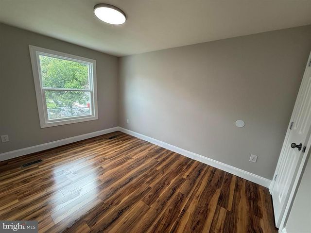 656 NOTTINGHAM DR, Vineland, NJ 08360
